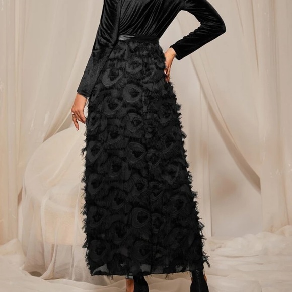 Fuzzy A-line velvet dress - Picture 5 of 5